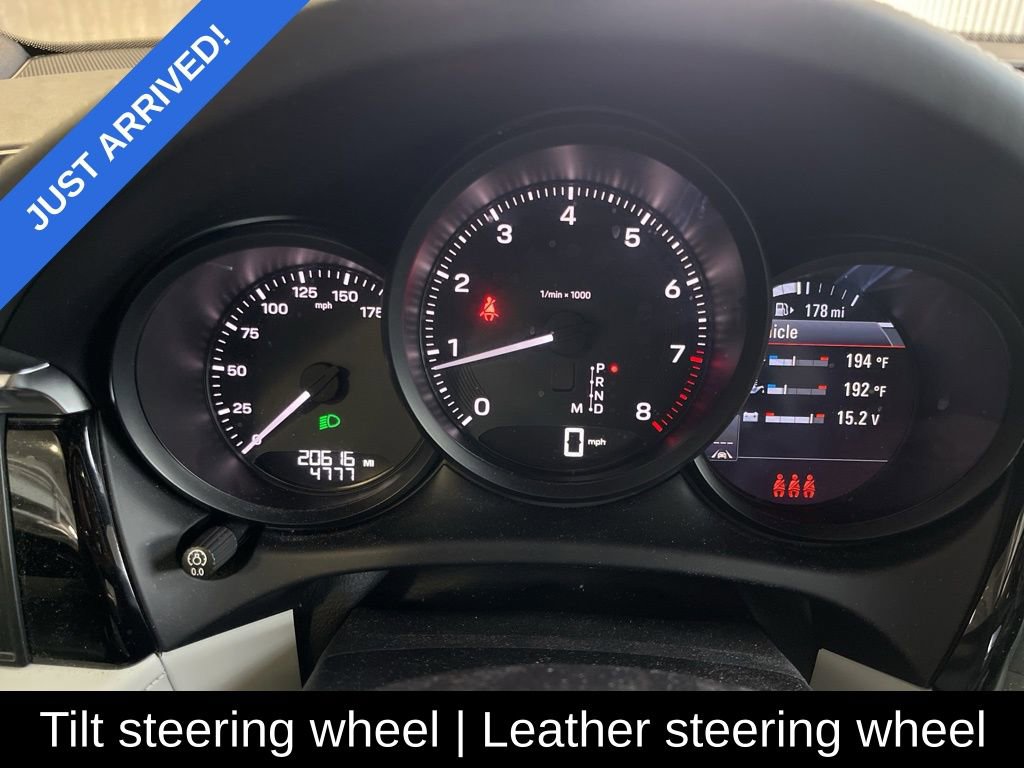 Used 2023 Porsche Macan Turbo image 12