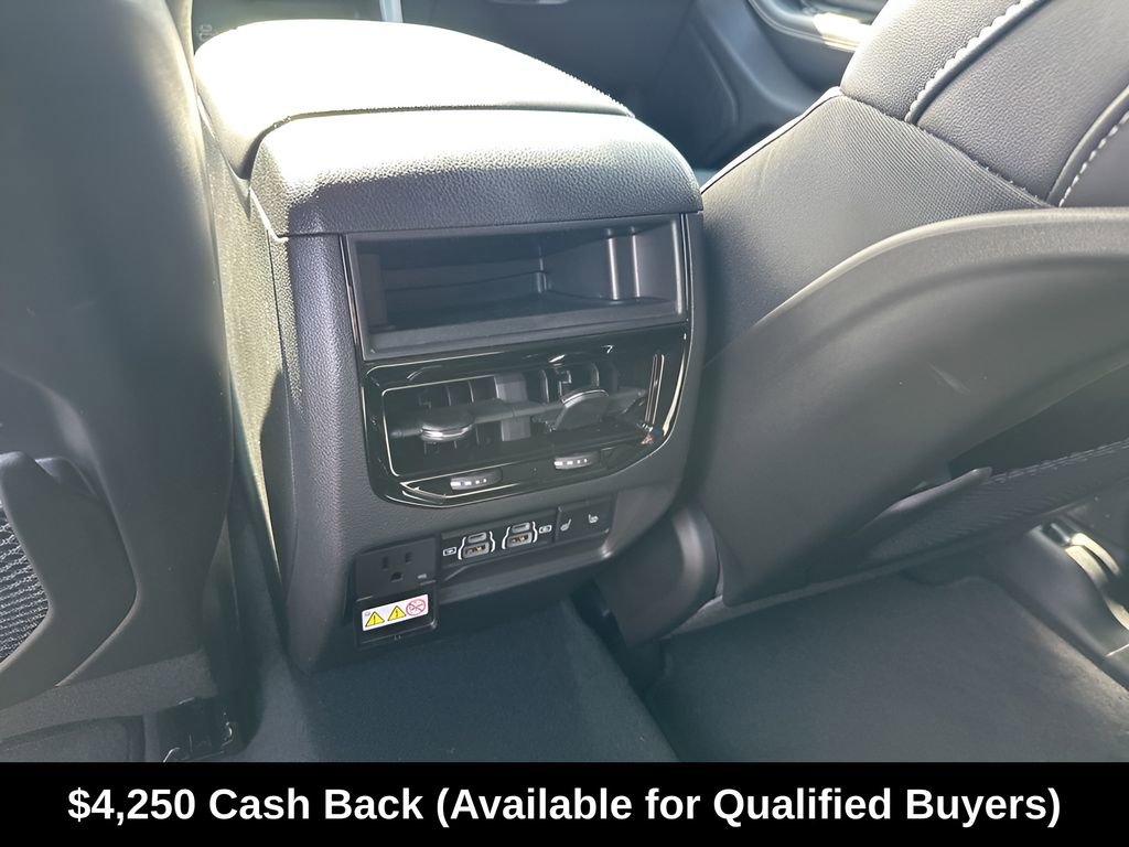 New 2025 Jeep Grand Cherokee Limited AWD/4WD image 21