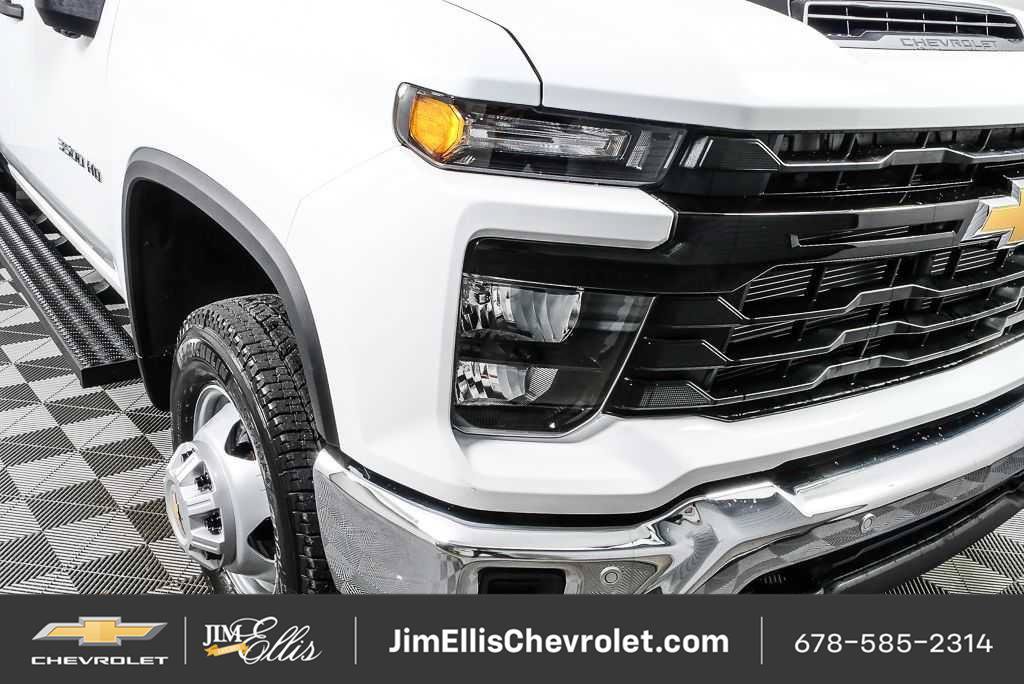 New 2026 Chevrolet Silverado 3500 W/T AWD/4WD image 30