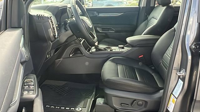New 2025 Ford Ranger Lariat w/ FX4 Off-Road Package image 18