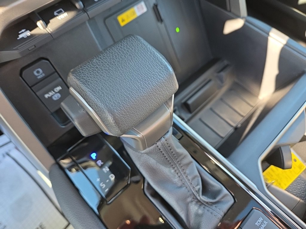 Used 2023 Toyota Tundra Limited image 33