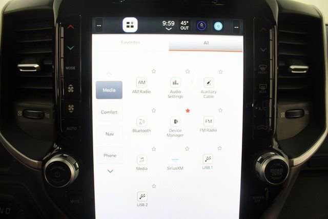 Used 2024 RAM 2500 Big Horn w/ Sport Appearance Package image 4