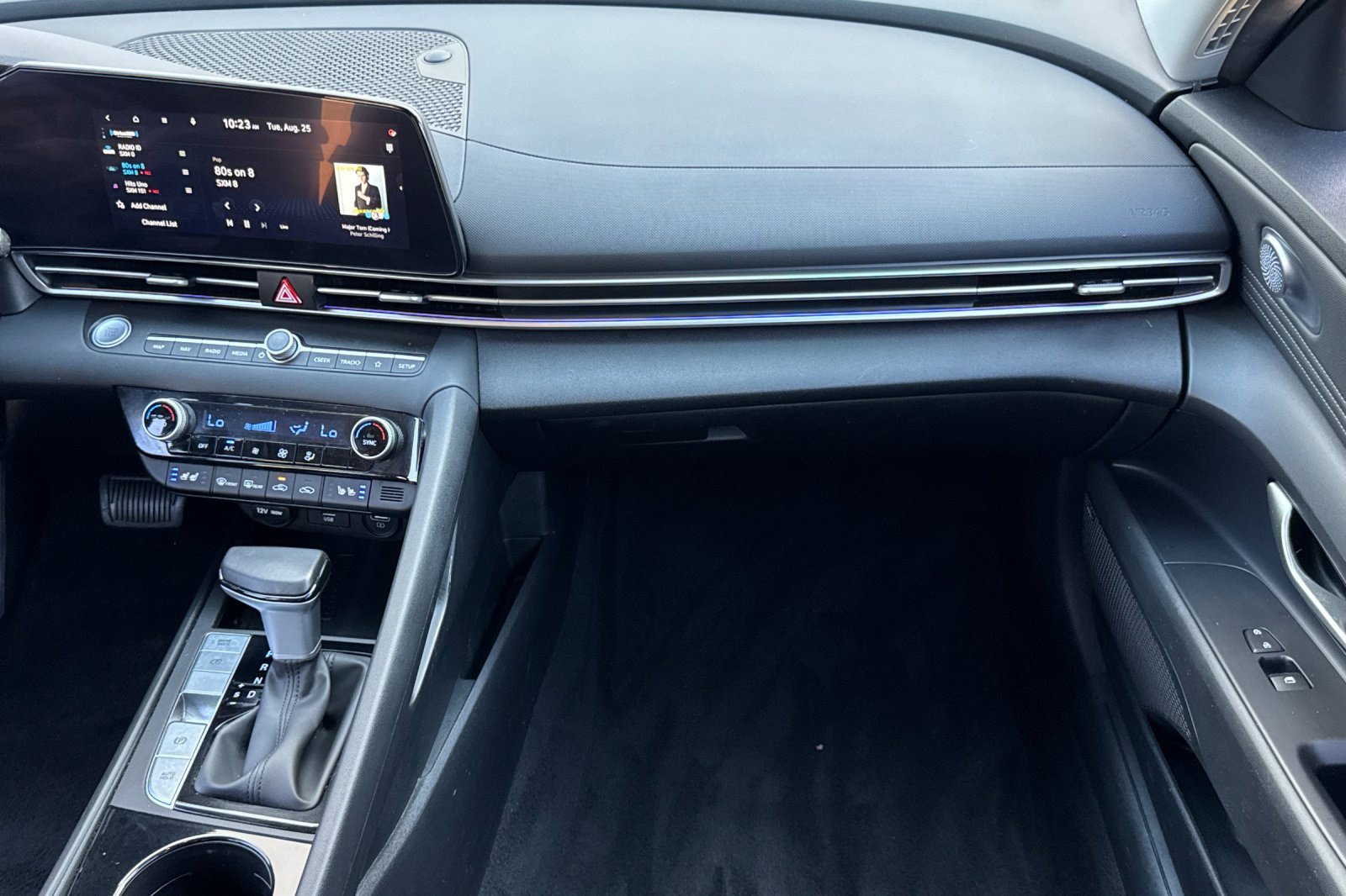 Used 2023 Hyundai Elantra Limited FWD image 33