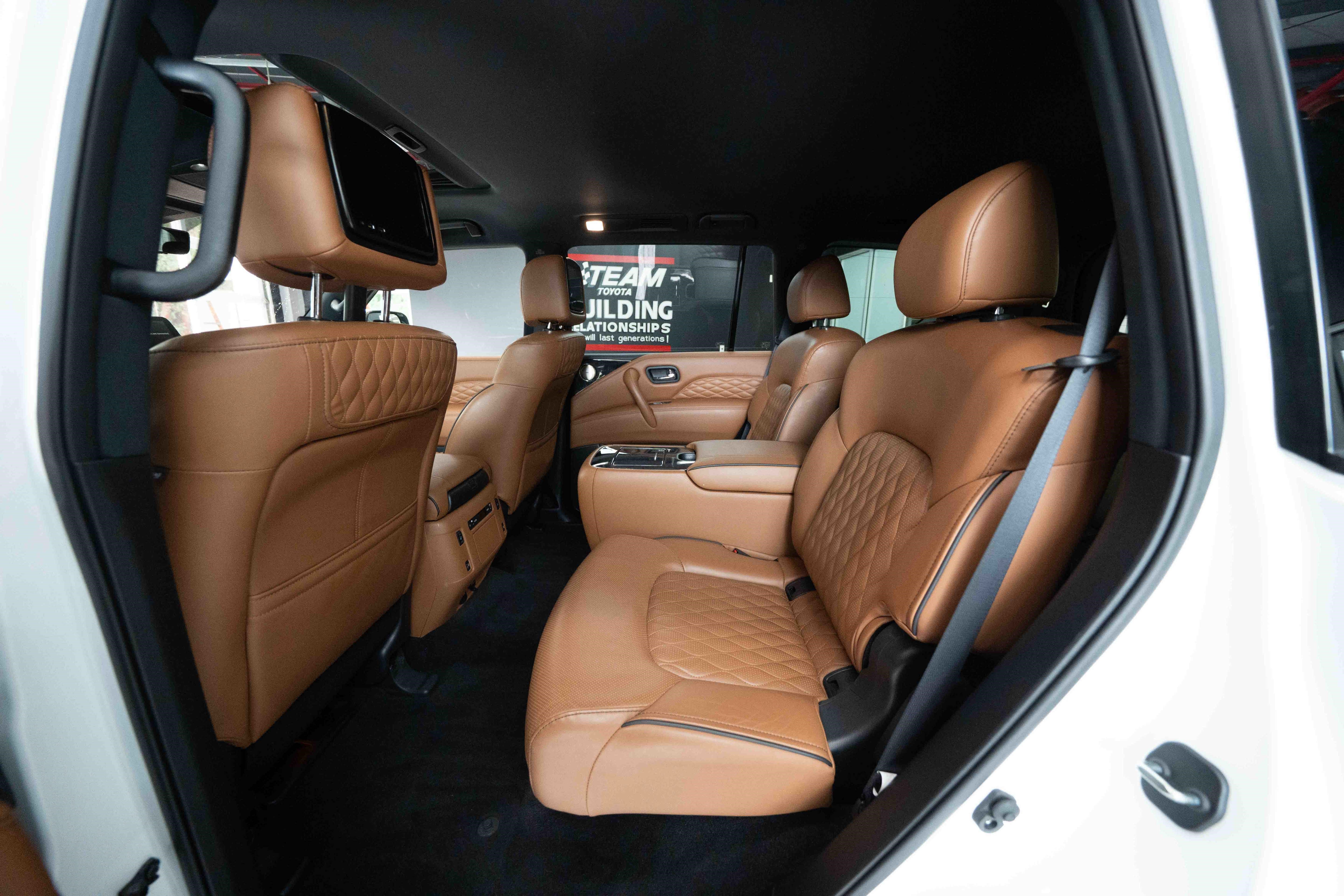 Used 2022 INFINITI QX80 Sensory w/ All-Season Package AWD/4WD image 24