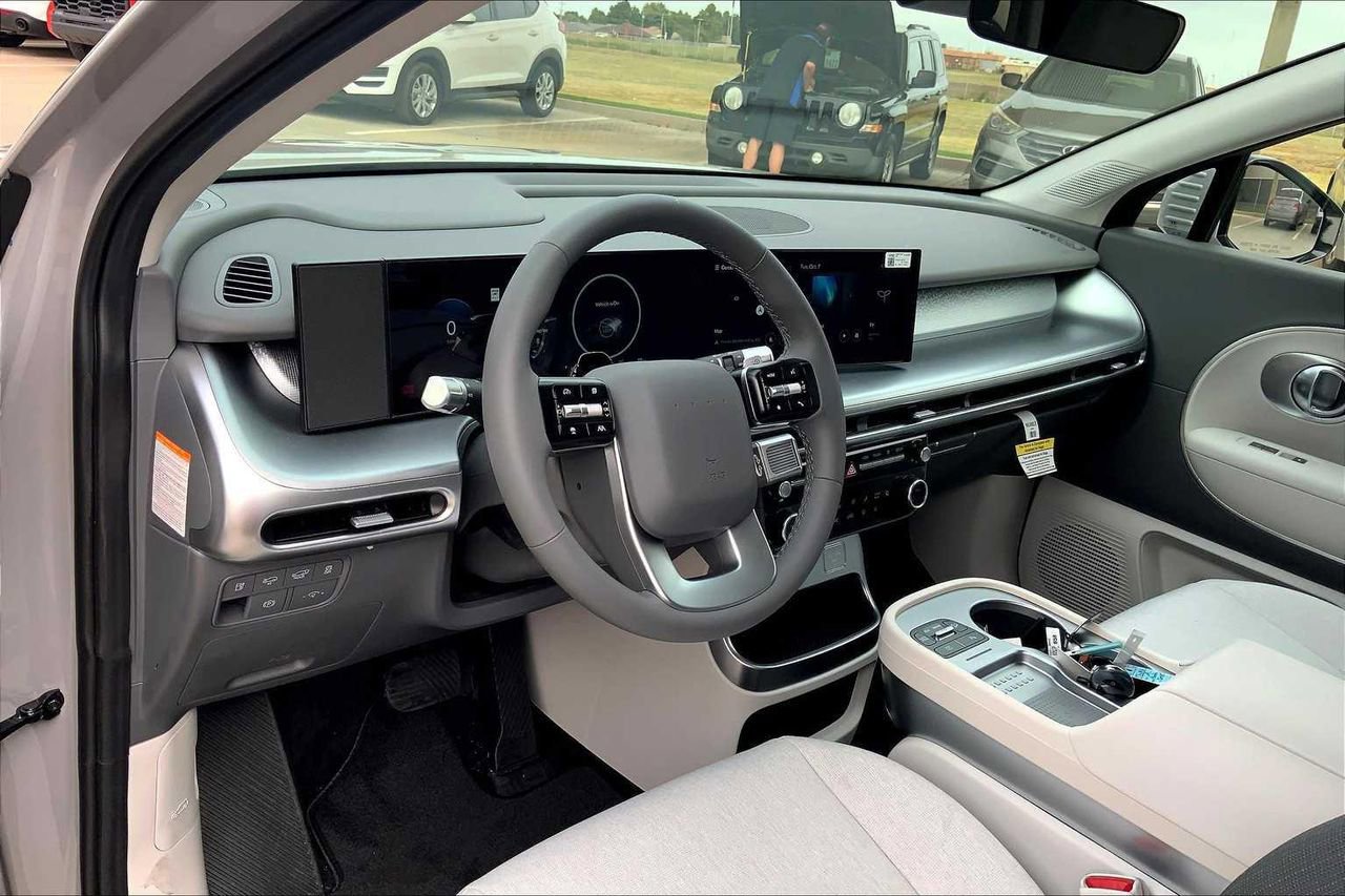 New 2026 Hyundai Ioniq 9 SE image 9