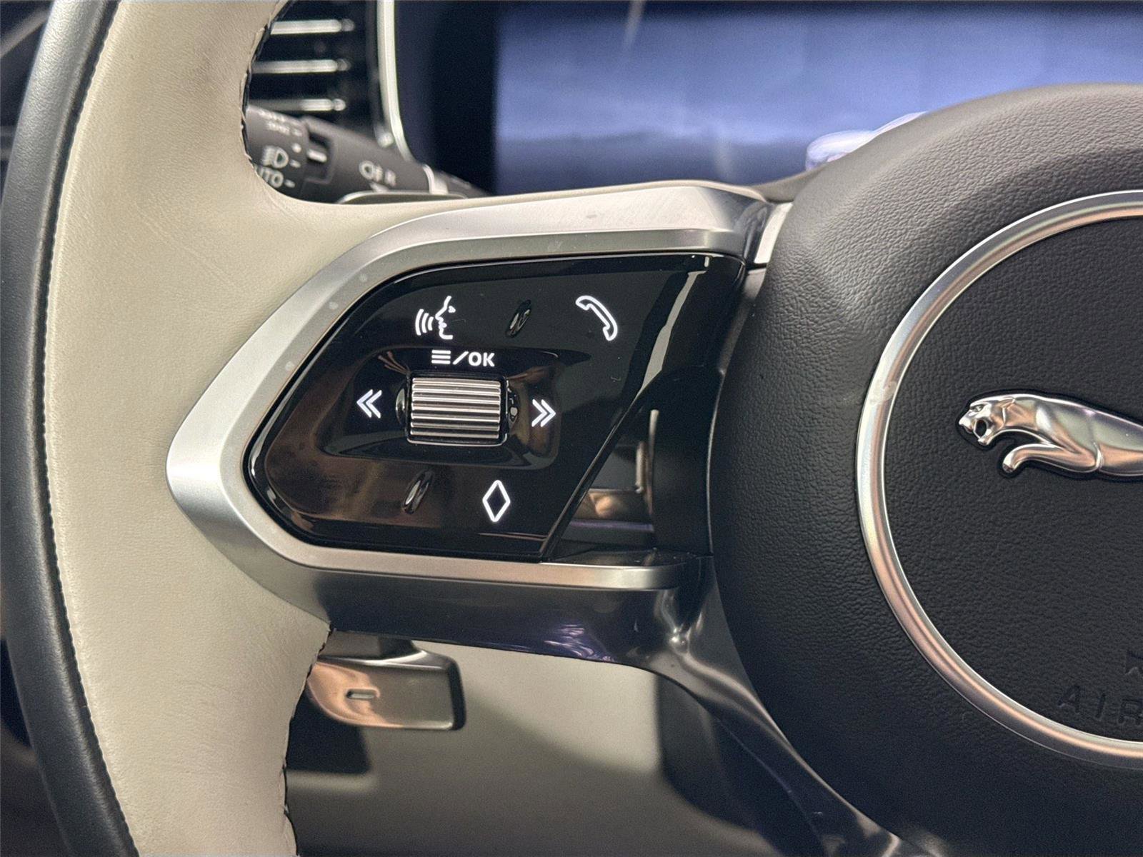 Used 2024 Jaguar XF R-Dynamic SE image 18