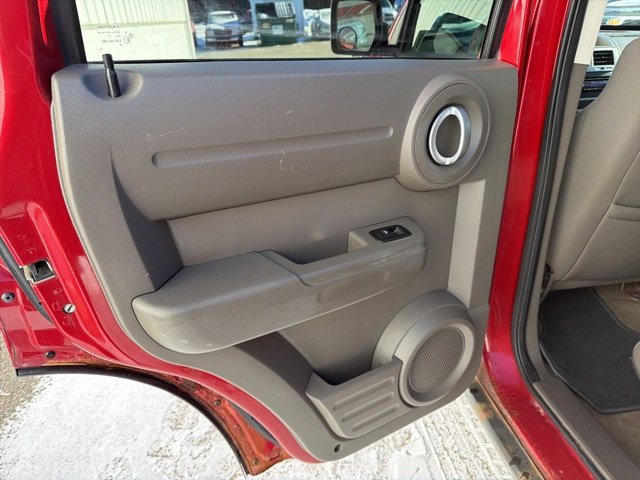 Used 2007 Dodge Nitro SE image 17