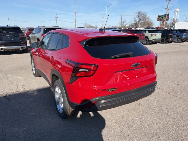 New 2026 Chevrolet Trax LS w/ LS Convenience Package image 4