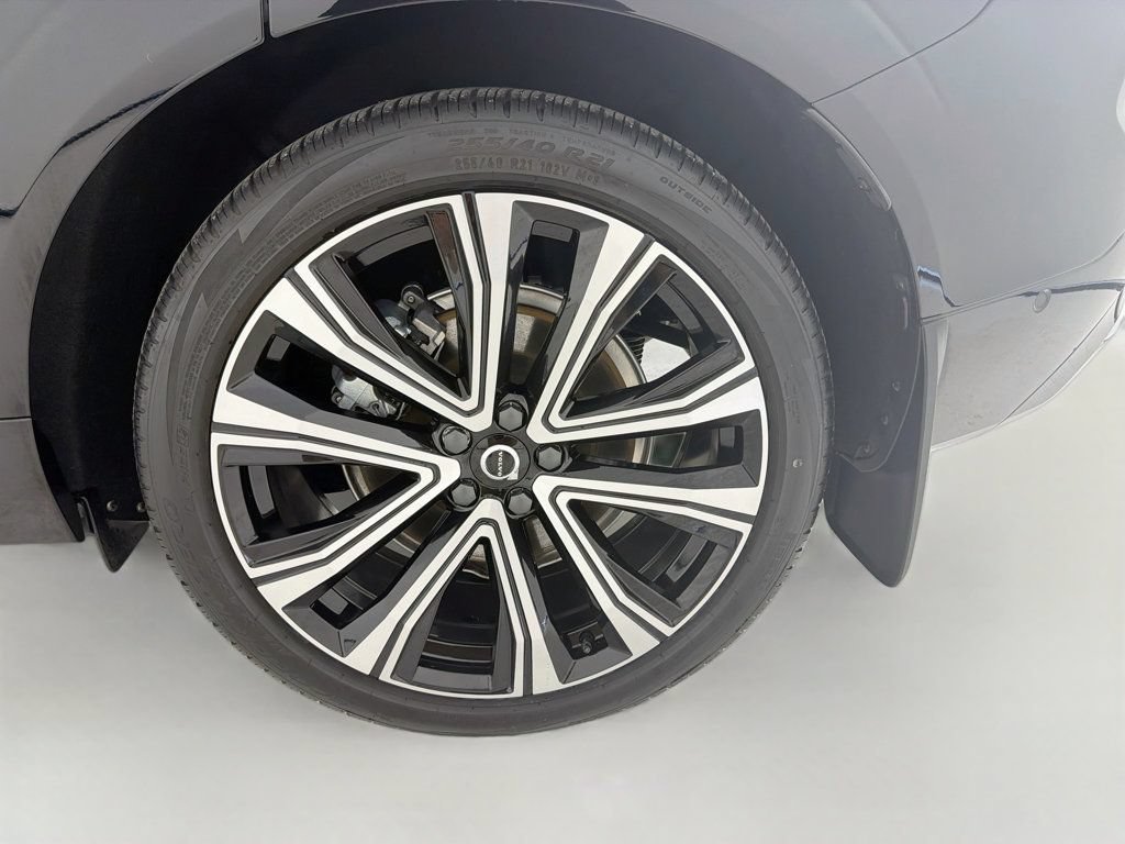 Used 2023 Volvo XC60 B5 Ultimate AWD/4WD image 37