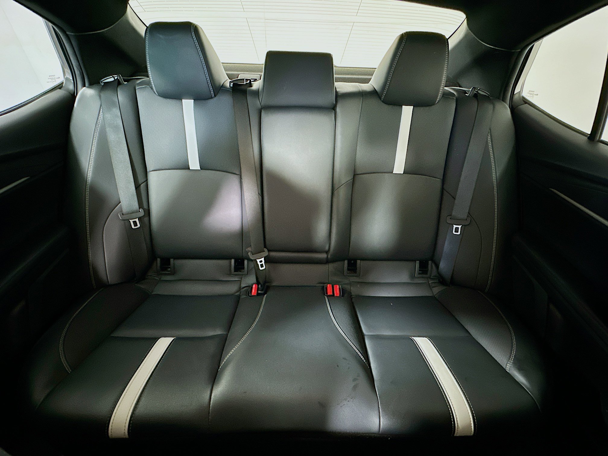 Used 2025 Toyota Camry SE FWD image 30