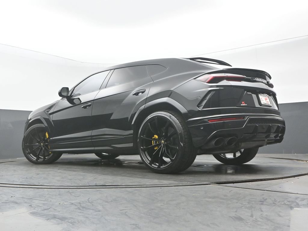 Used 2019 Lamborghini Urus image 34