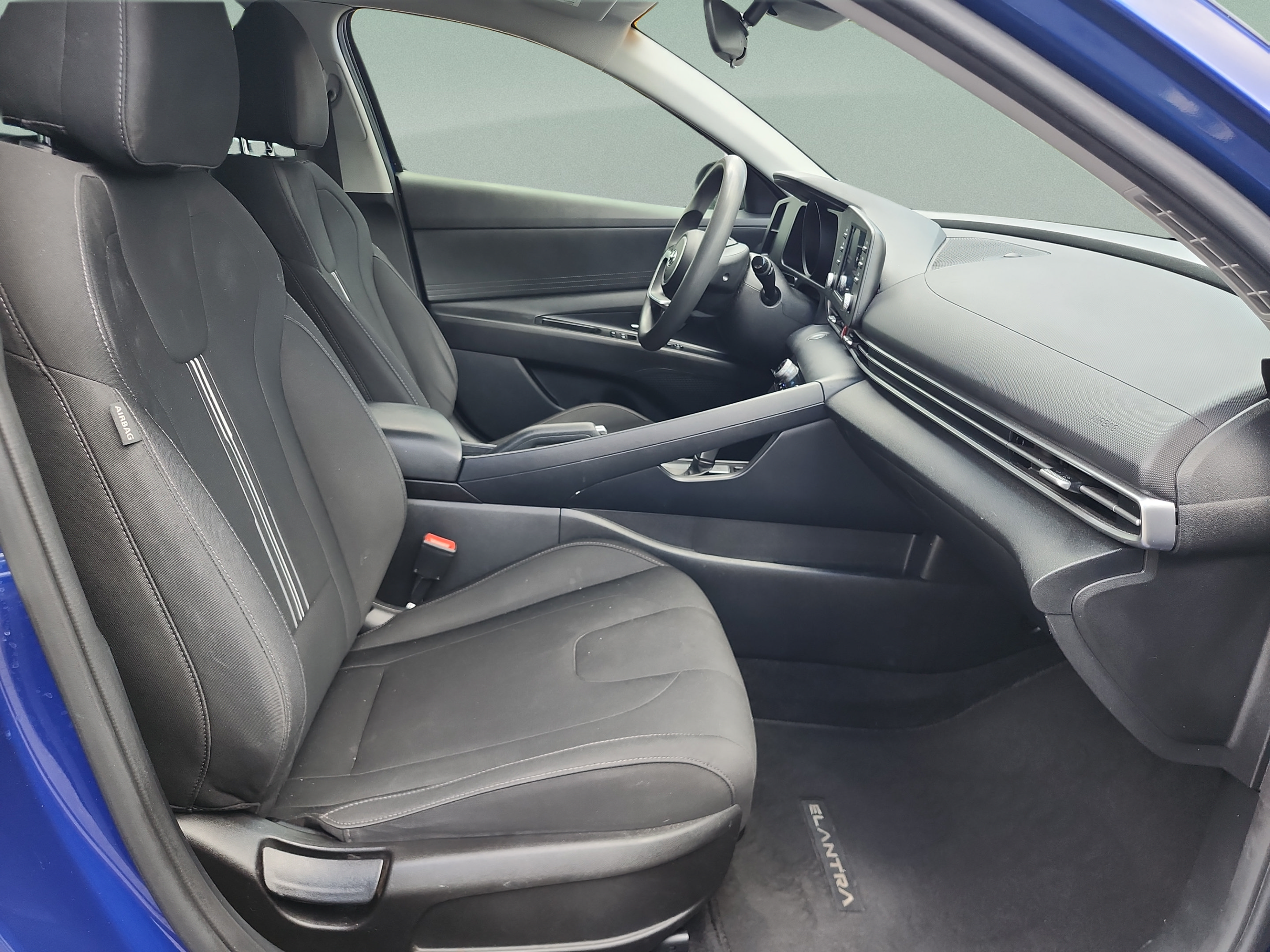 Used 2021 Hyundai Elantra SEL FWD image 18