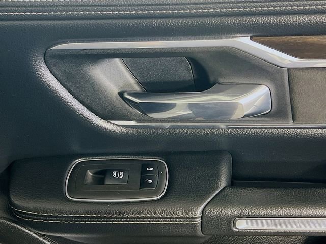 Used 2022 RAM 1500 Laramie AWD/4WD image 32
