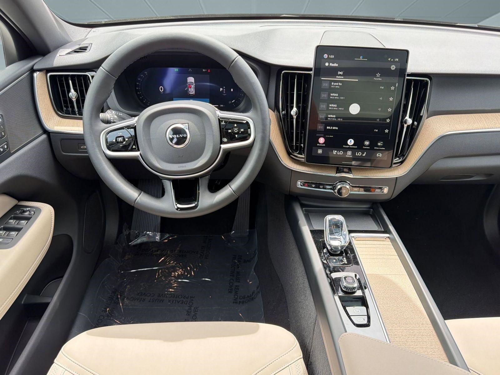 New 2026 Volvo XC60 B5 Plus w/ Protection Package Premier AWD/4WD image 28