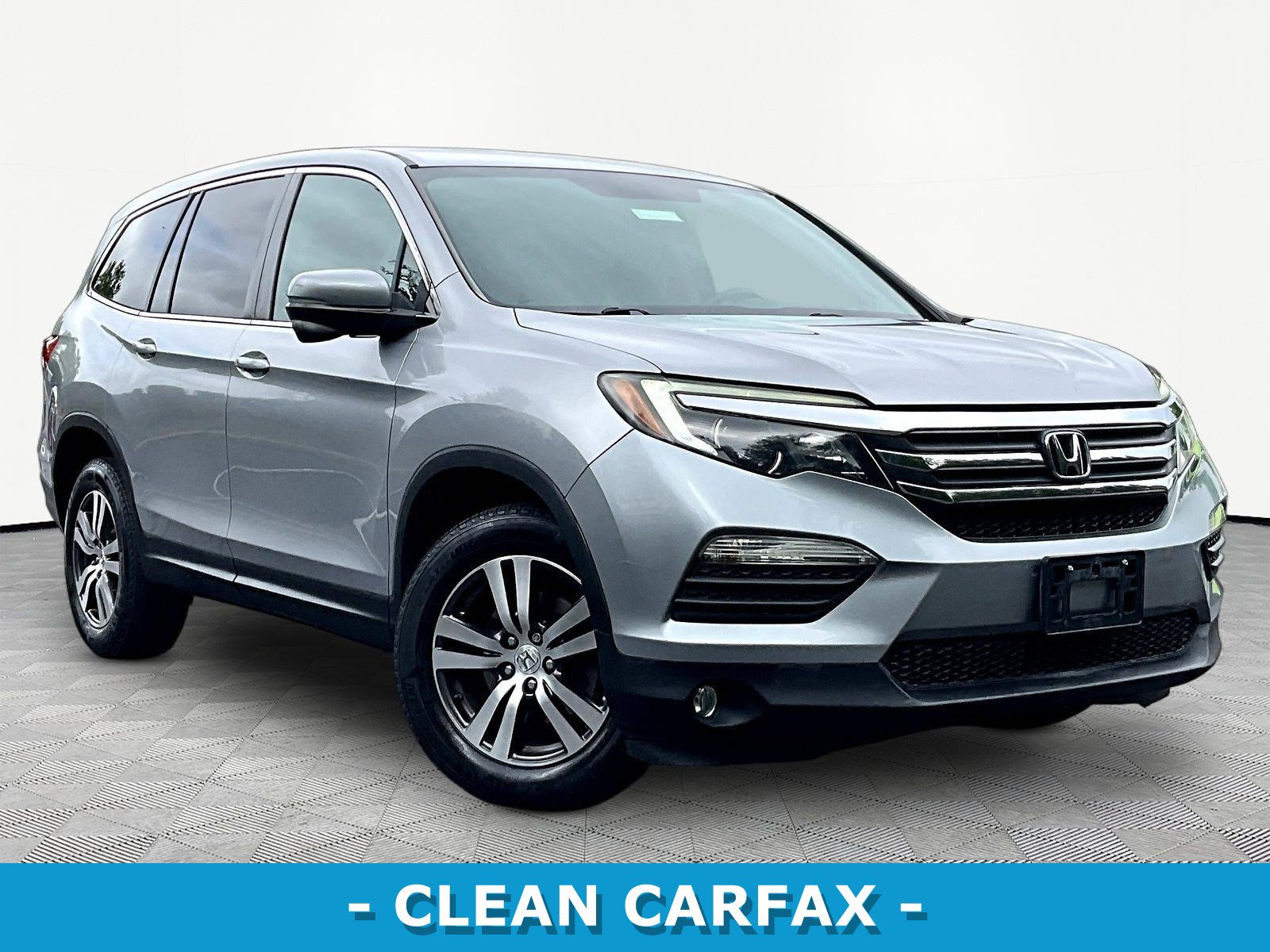 Used 2017 Honda Pilot EX-L image 3