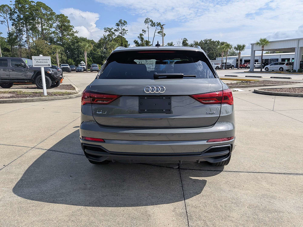 Used 2025 Audi Q3 2.0T Premium AWD/4WD image 4