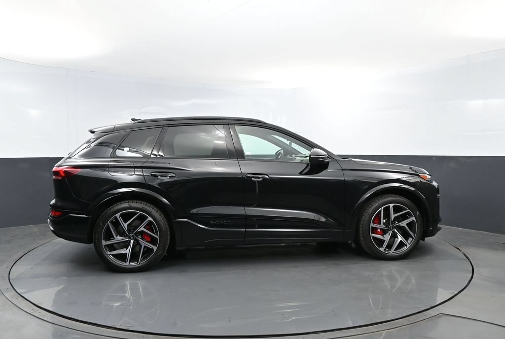 New 2027 Audi SQ6 e-tron Premium Plus AWD/4WD image 4