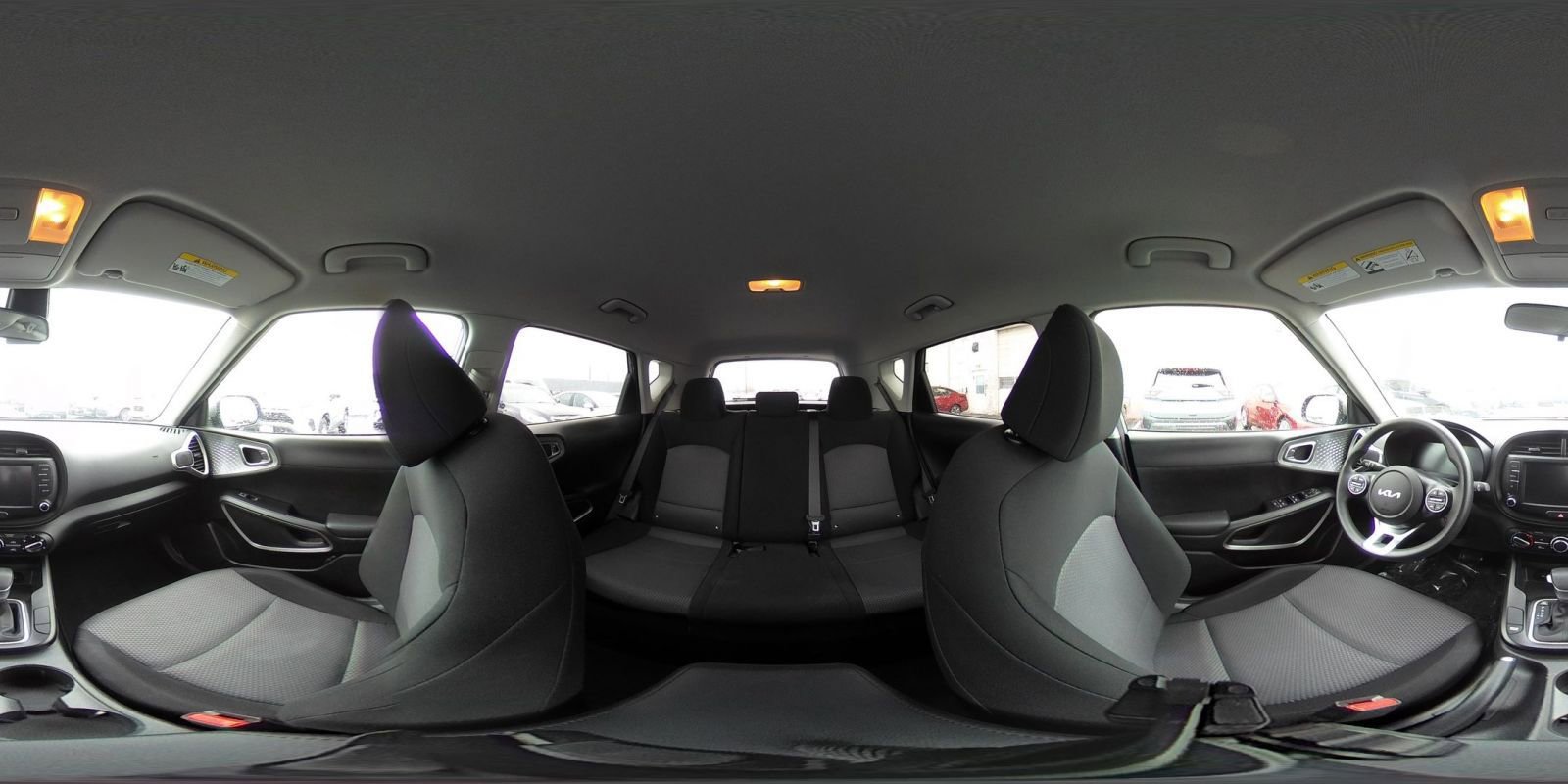 Used 2025 Kia Soul LX w/ LX Technology Package FWD image 40