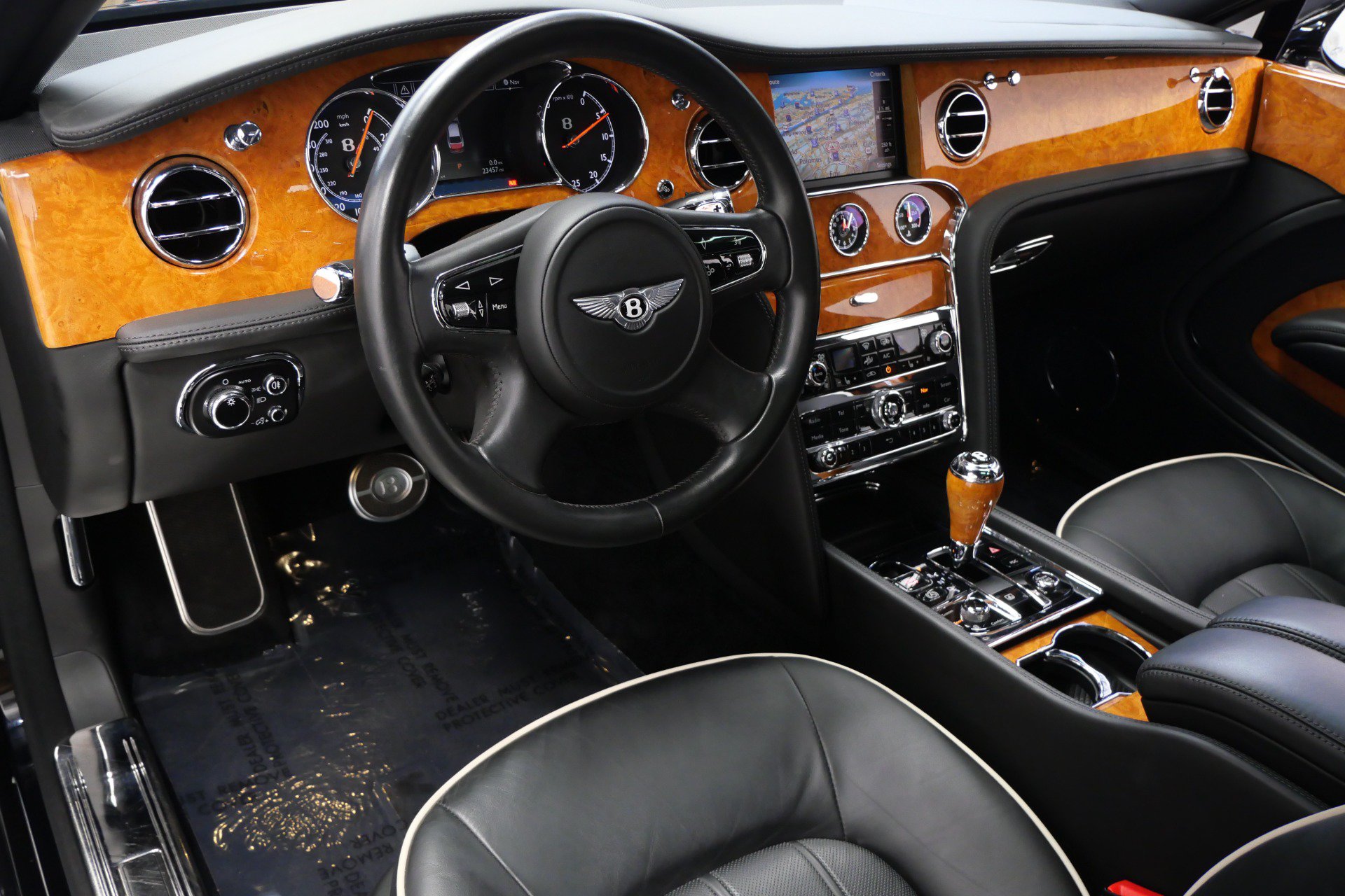 Used 2013 Bentley Mulsanne RWD image 13
