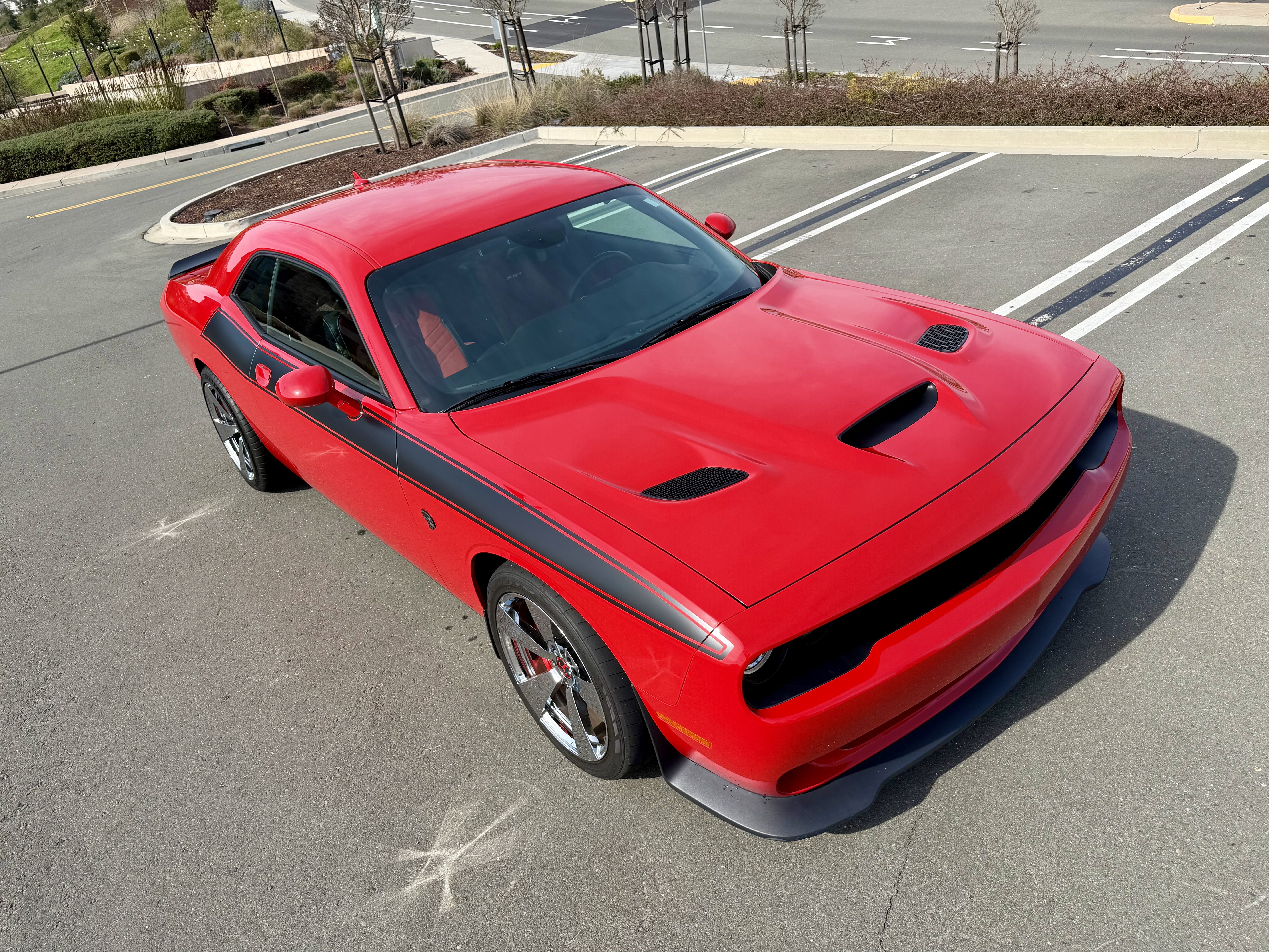 Used 2015 Dodge Challenger SRT Hellcat image 11