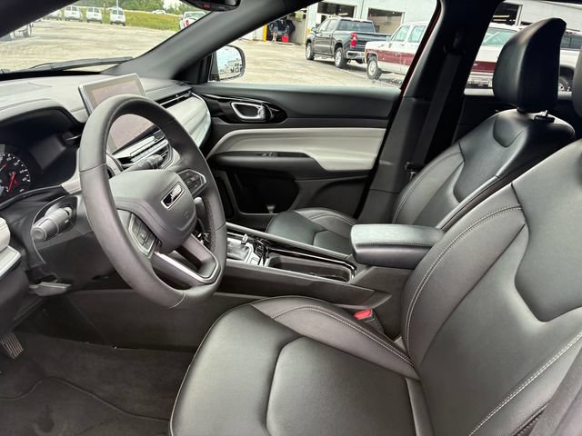 Used 2025 Jeep Compass Limited AWD/4WD image 12