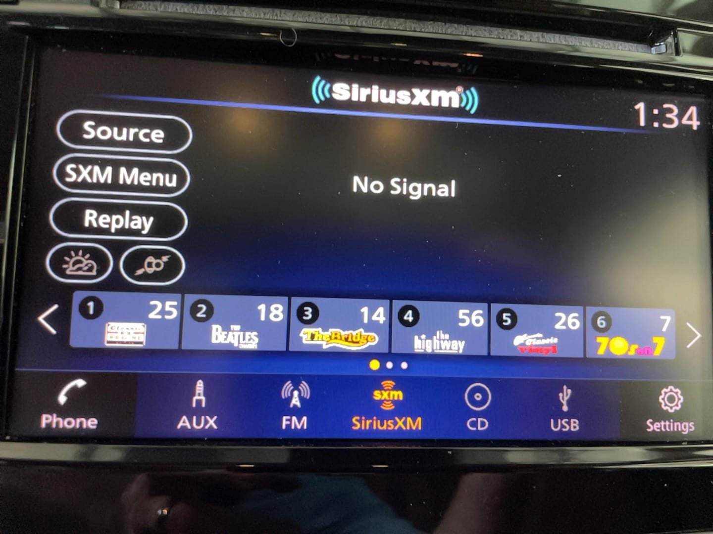 Used 2018 Nissan Rogue SL w/ Premium Package AWD/4WD image 13