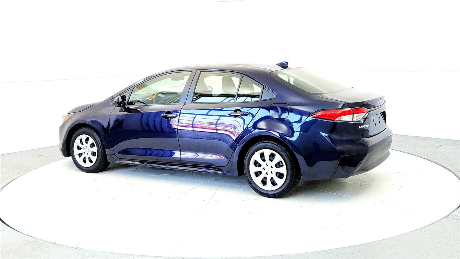 Used 2023 Toyota Corolla LE FWD image 4