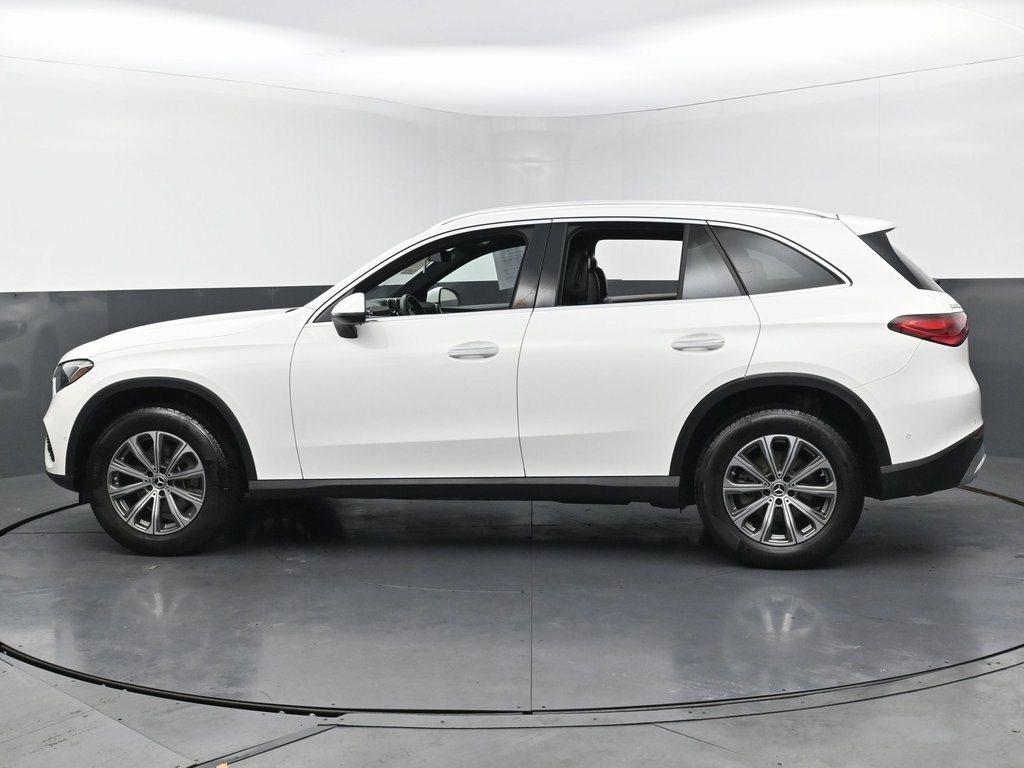 Used 2024 Mercedes-Benz GLC 300 4MATIC image 8