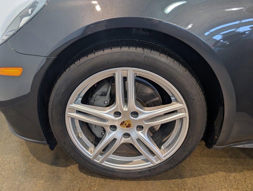 Used 2018 Porsche Panamera 4S image 10