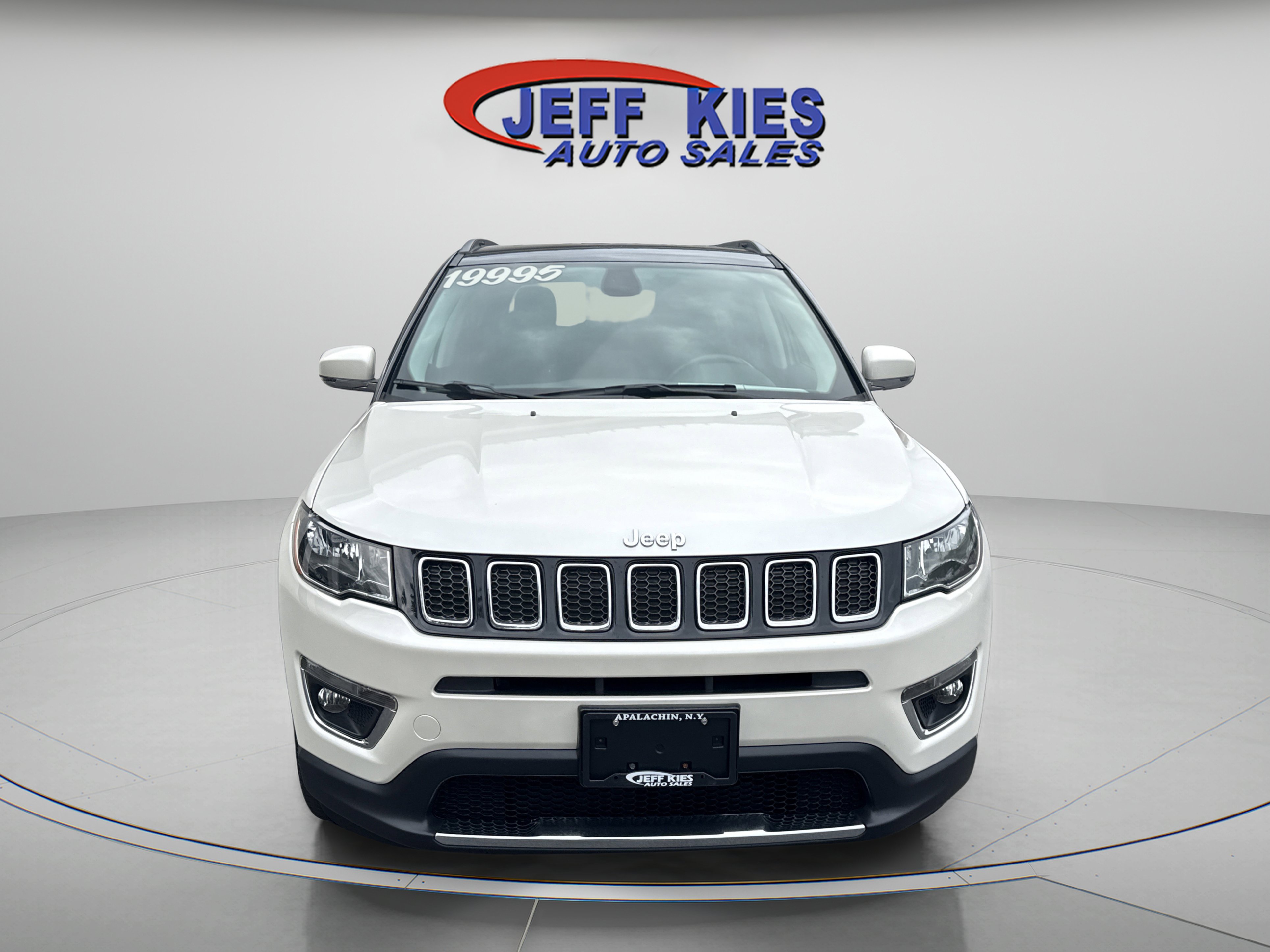 Used 2018 Jeep Compass Limited w/ Navigation Group image 3