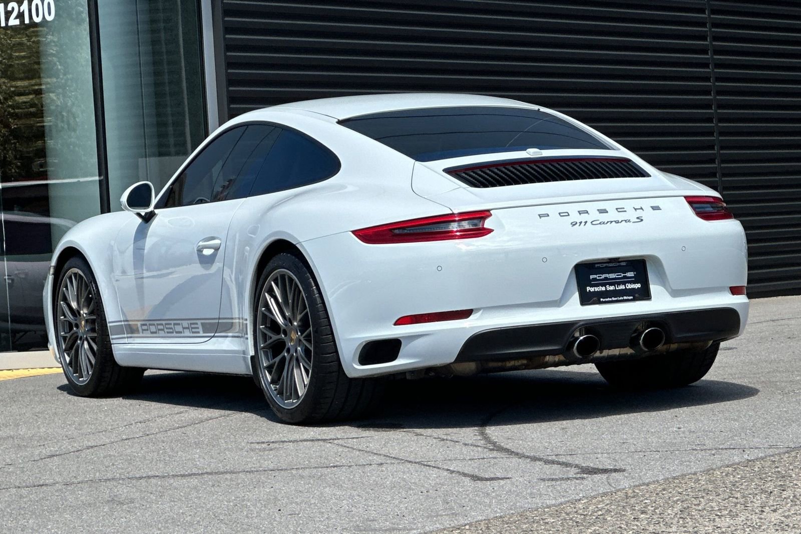 Used 2018 Porsche 911 Carrera S RWD image 3