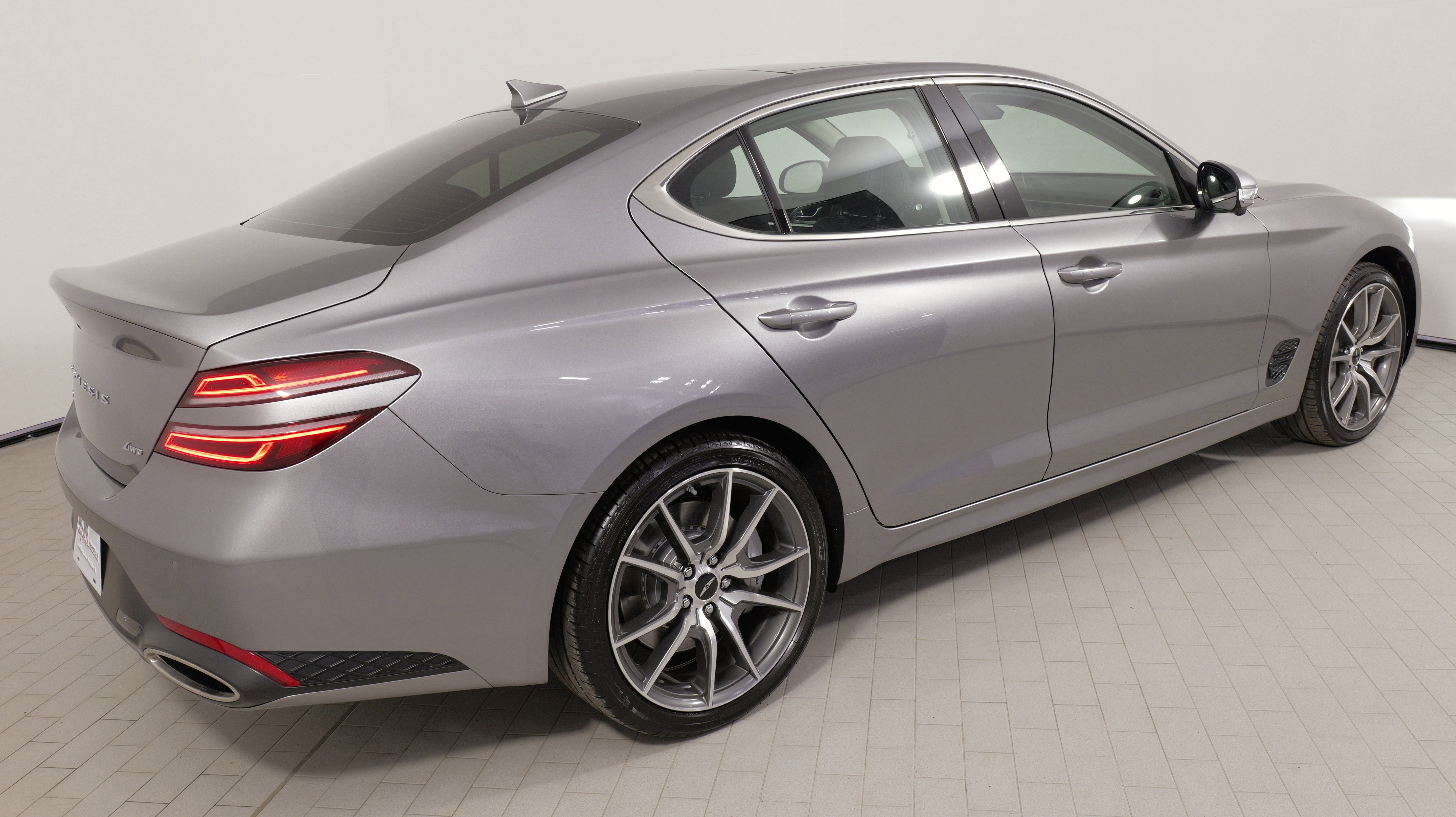 Used 2026 Genesis G70 2.5T Prestige image 9