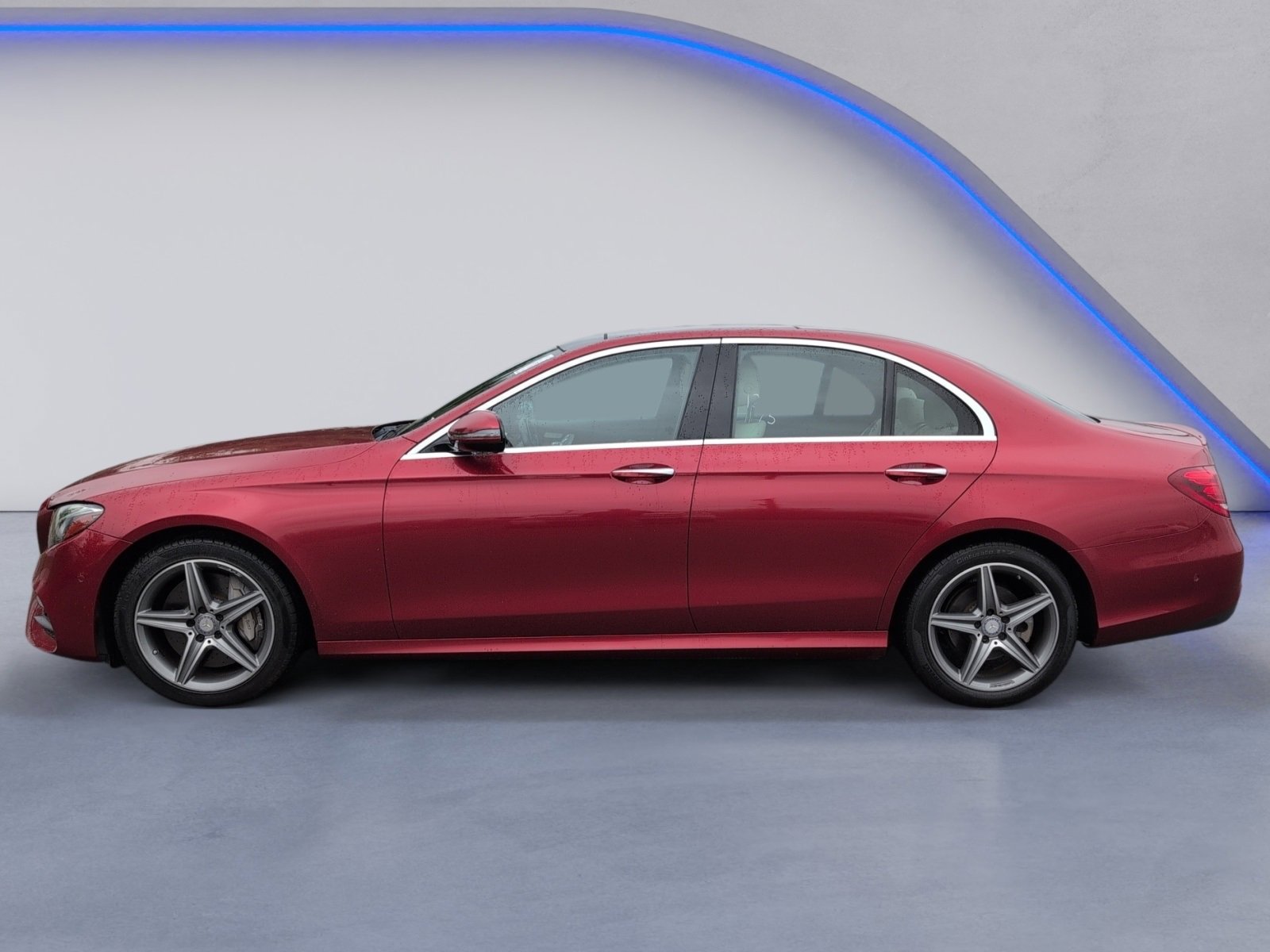 Used 2017 Mercedes-Benz E 300 image 5