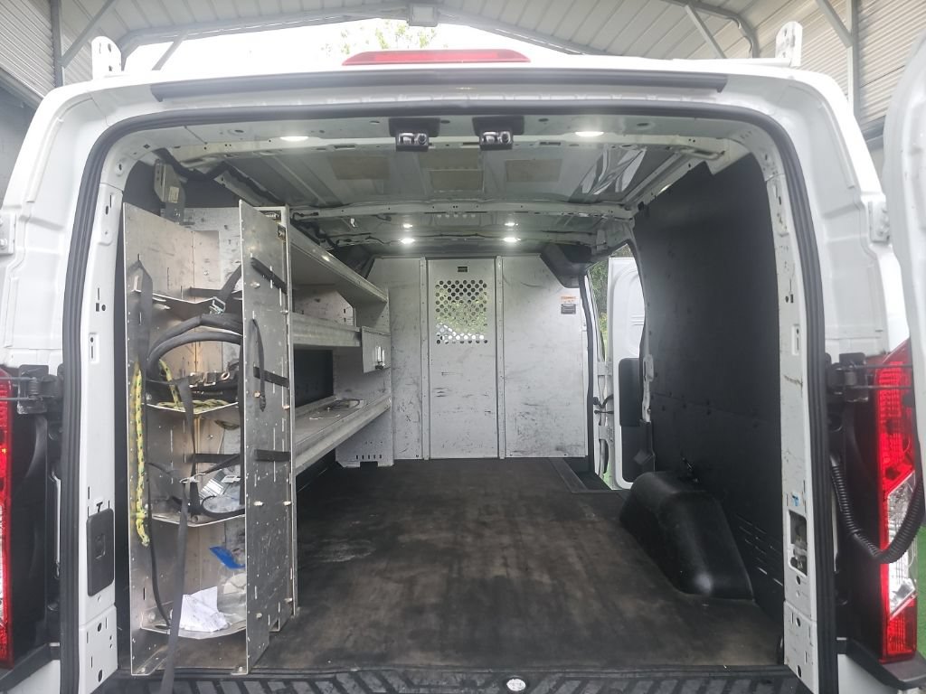 Used 2018 Ford Transit 250 130 Low Roof RWD image 39