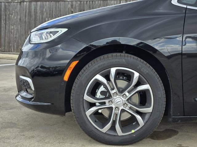 New 2026 Chrysler Pacifica Pinnacle FWD image 5
