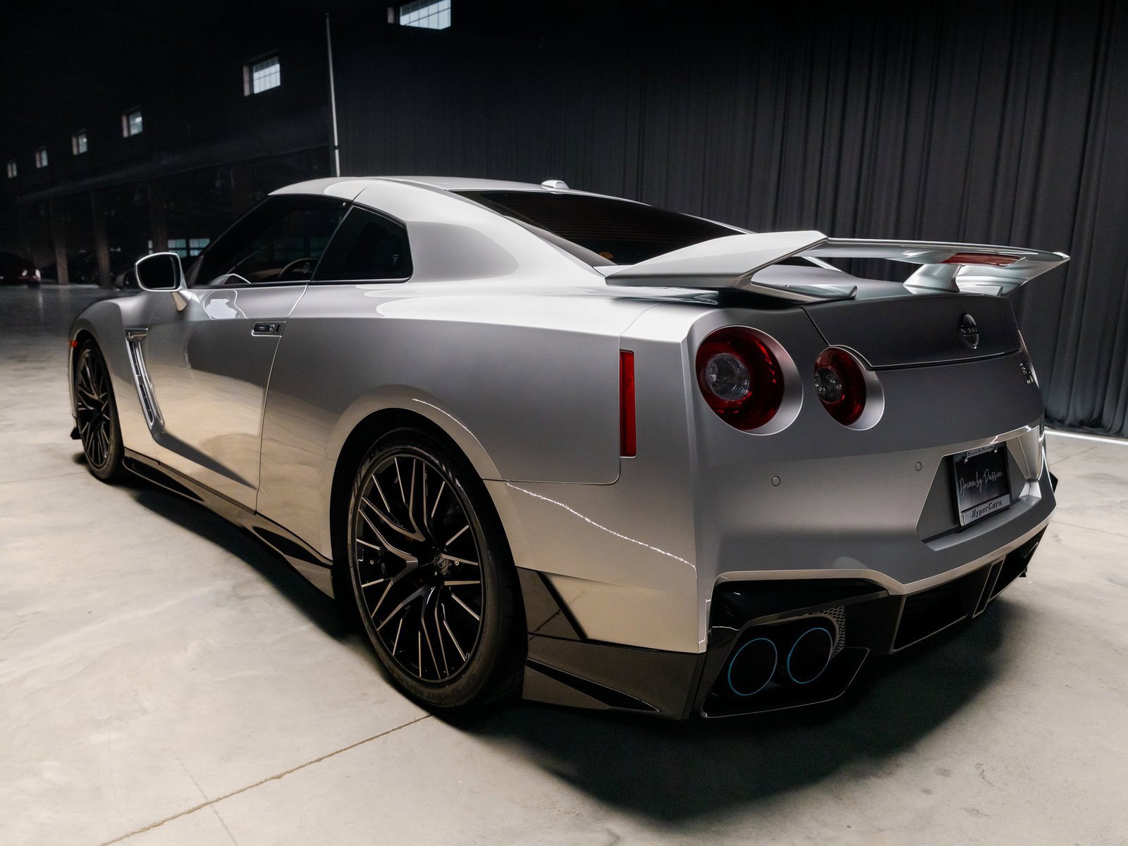 Used 2024 Nissan GT-R Premium w/ Floor Mat Package image 13