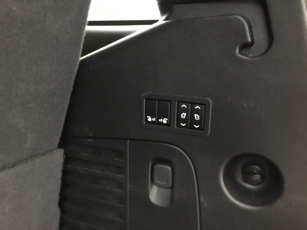 Used 2019 Chevrolet Tahoe Premier w/ Premier Plus Edition image 21