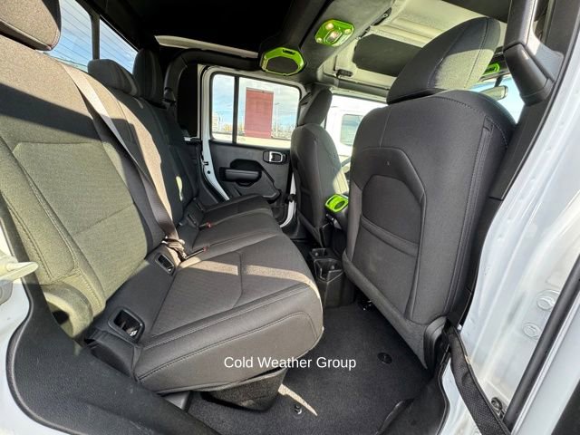 Used 2022 Jeep Gladiator Sport image 21