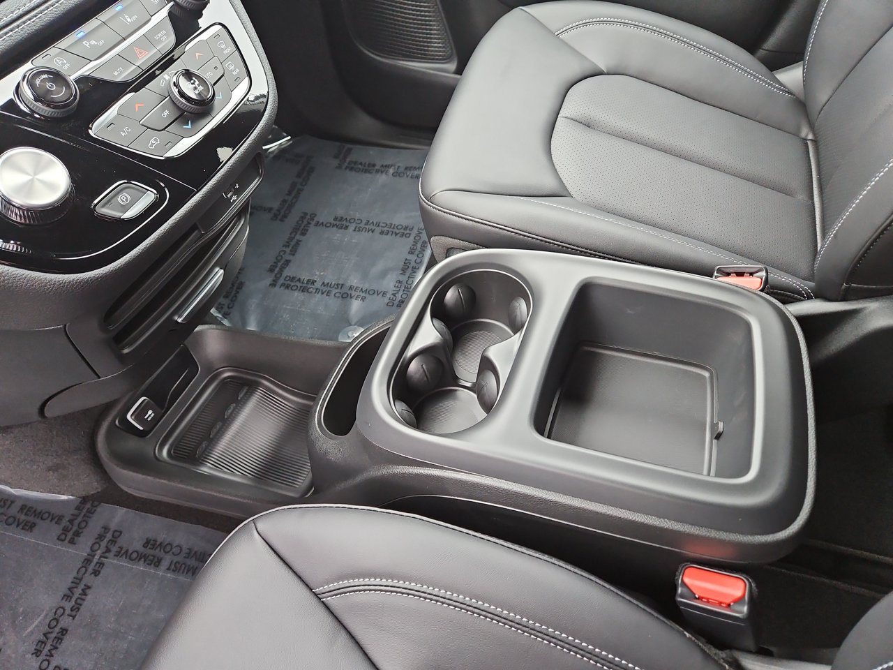 New 2026 Chrysler Pacifica Select w/ S Appearance Package FWD image 32