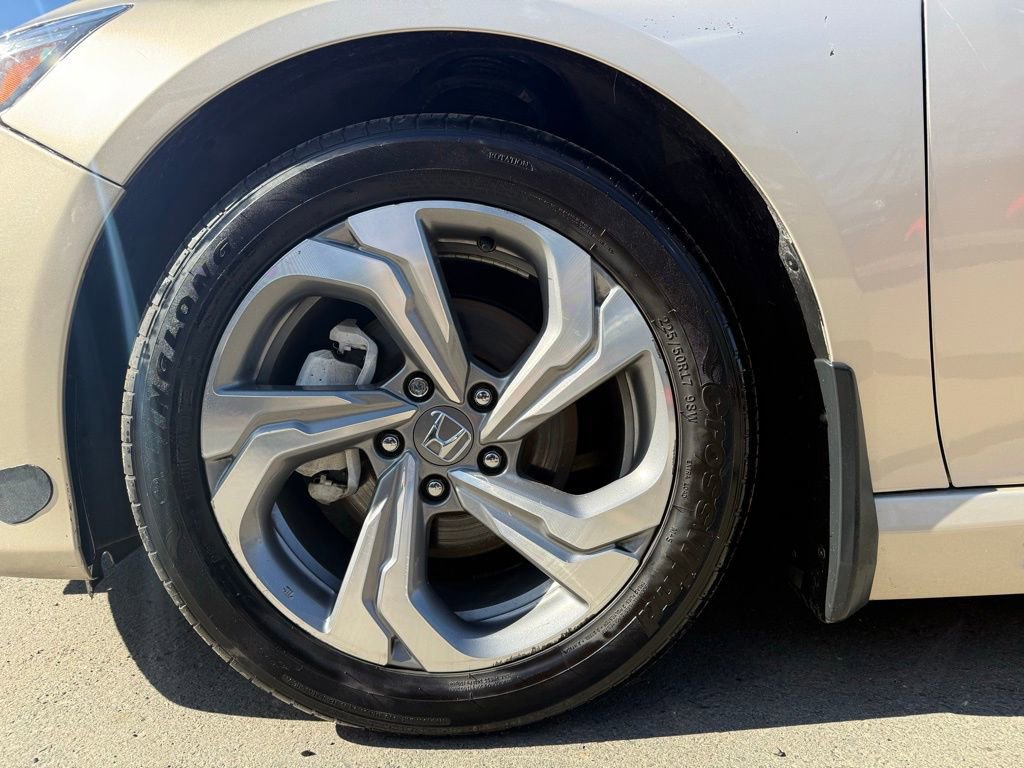 Used 2020 Honda Accord EX image 28