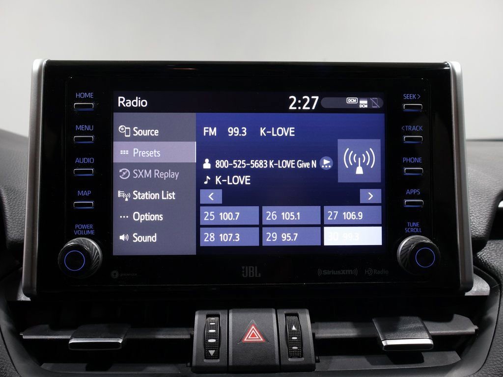 Used 2021 Toyota RAV4 XLE Premium image 32