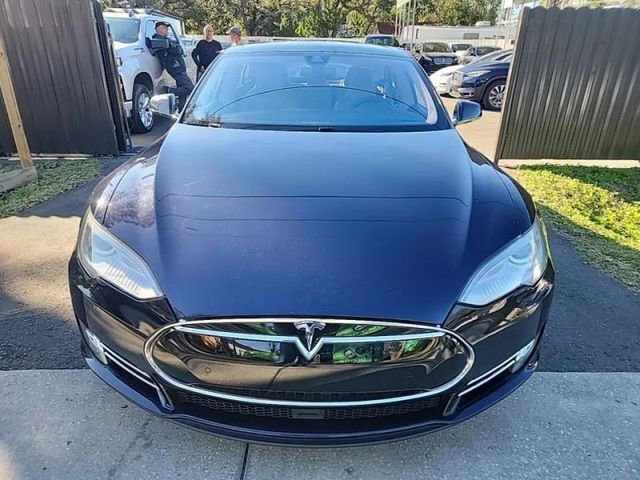 Used 2015 Tesla Model S 85 image 3