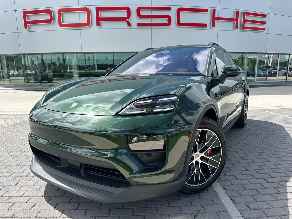 Certified 2025 Porsche Macan 4S Electric AWD/4WD image 1