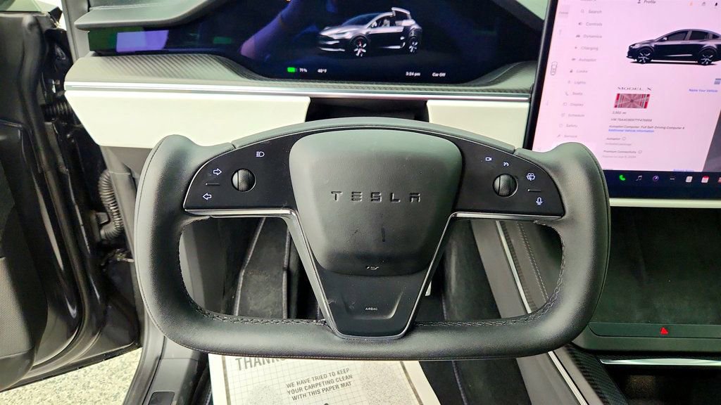 Used 2026 Tesla Model X Plaid image 13