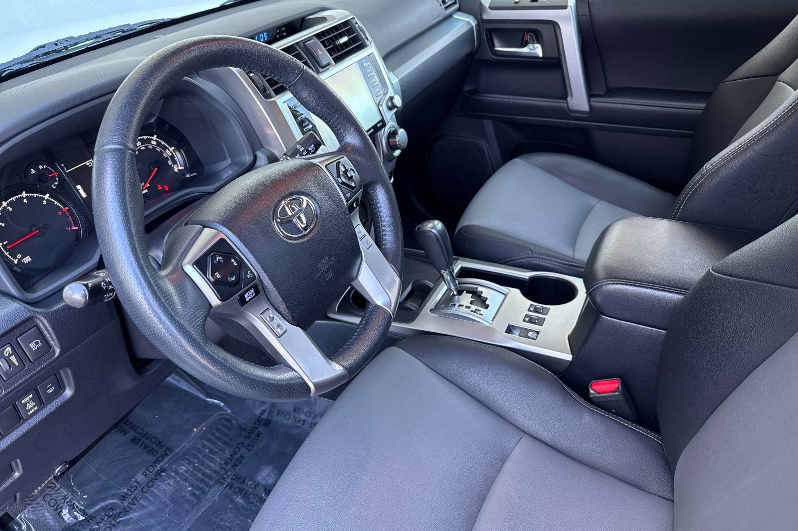 Used 2022 Toyota 4Runner SR5 Premium w/ Moonroof Package image 9