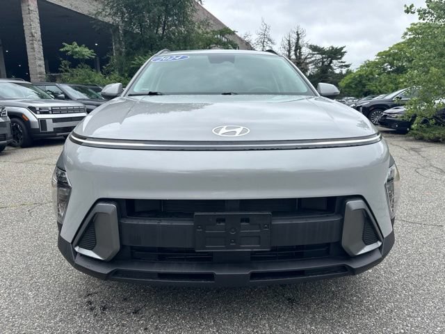 Used 2024 Hyundai Kona SEL AWD/4WD image 2