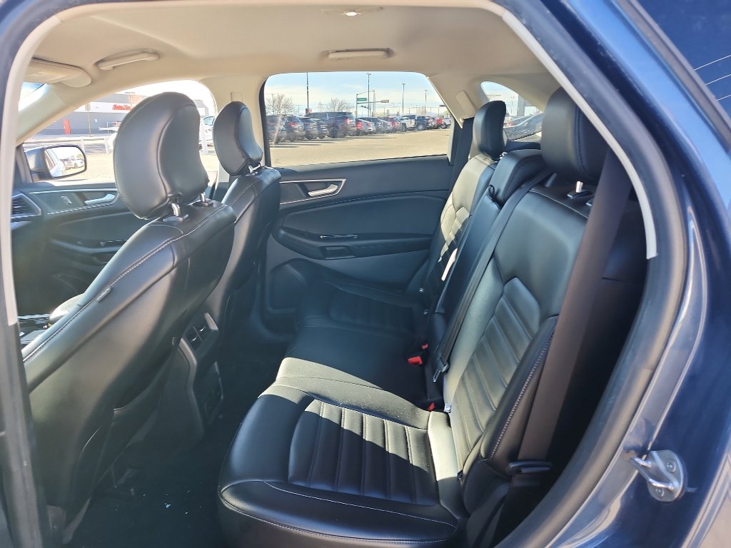 Used 2019 Ford Edge SEL w/ Equipment Group 201A image 12