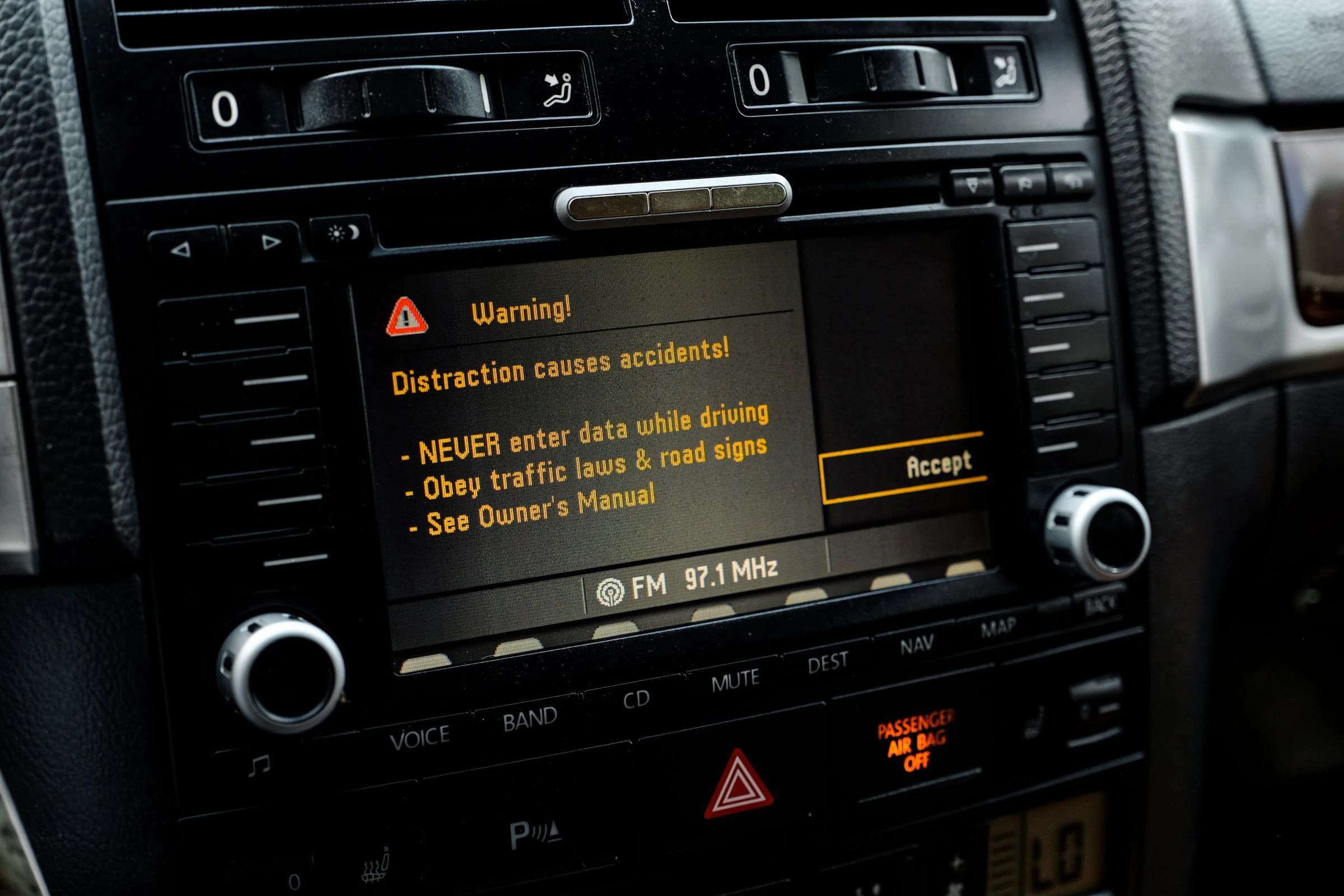 Used 2006 Volkswagen Touareg V10 TDI AWD/4WD image 28