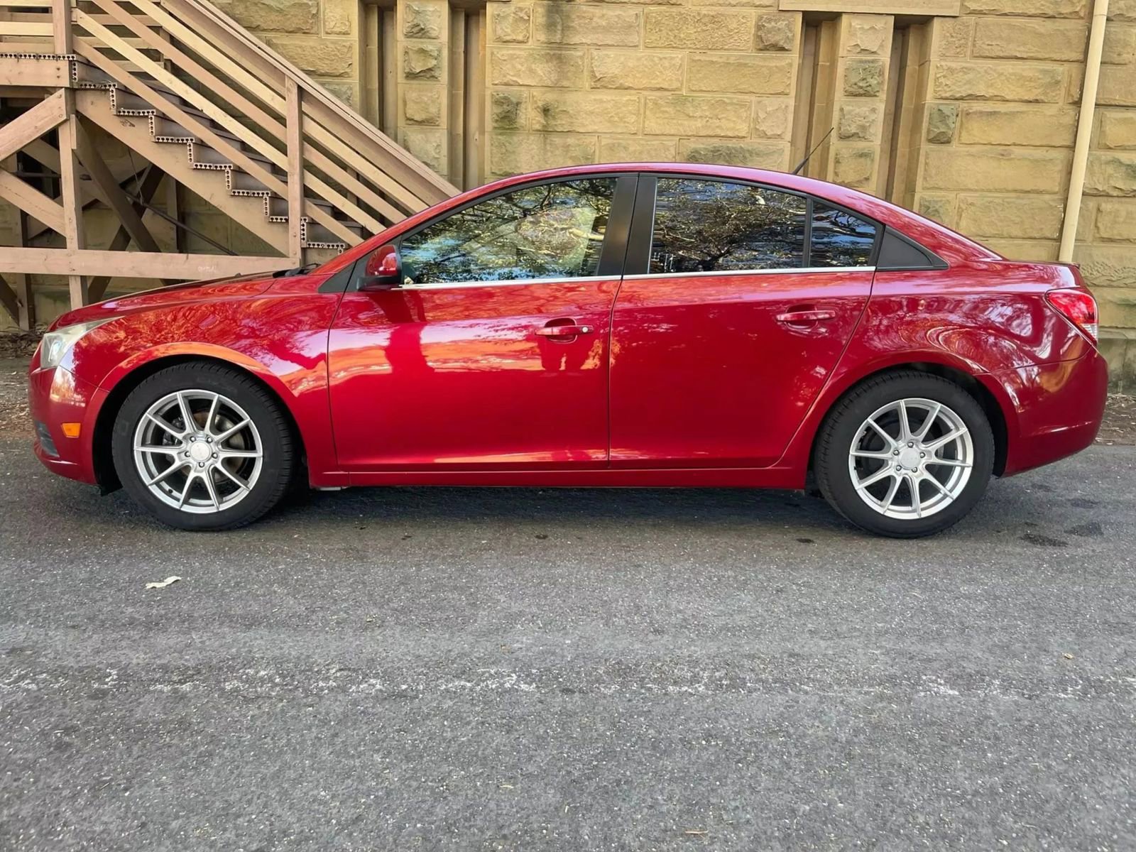 Used 2013 Chevrolet Cruze Eco w/ Enhanced Safety Package image 25