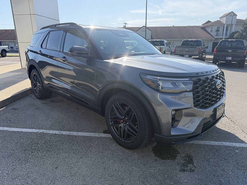 New 2026 Ford Explorer ST w/ Sun And Sound Package AWD/4WD image 8